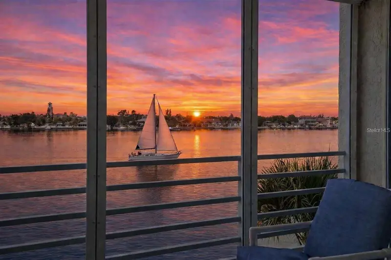 7984 Sailboat Key Blvd S #306, FL