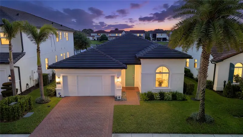 10481 Royal Cypress Way, FL
