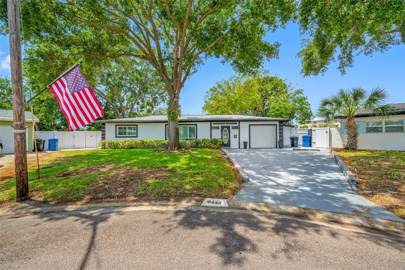 8444 8th Way N, FL