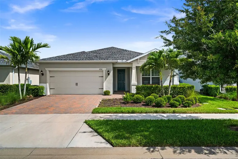 42364 Edgewater Dr, FL