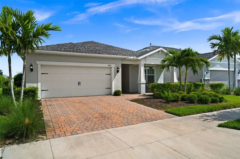 42364 Edgewater Dr, FL