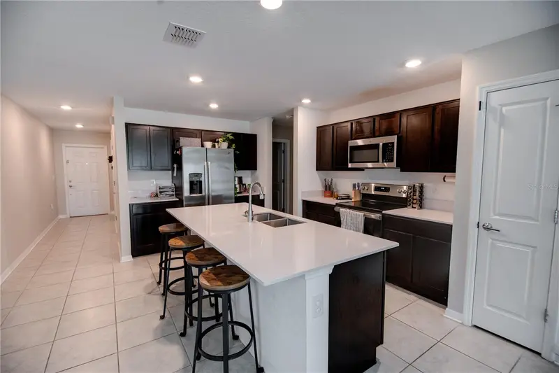 4302 Sunny Creek Pl, FL