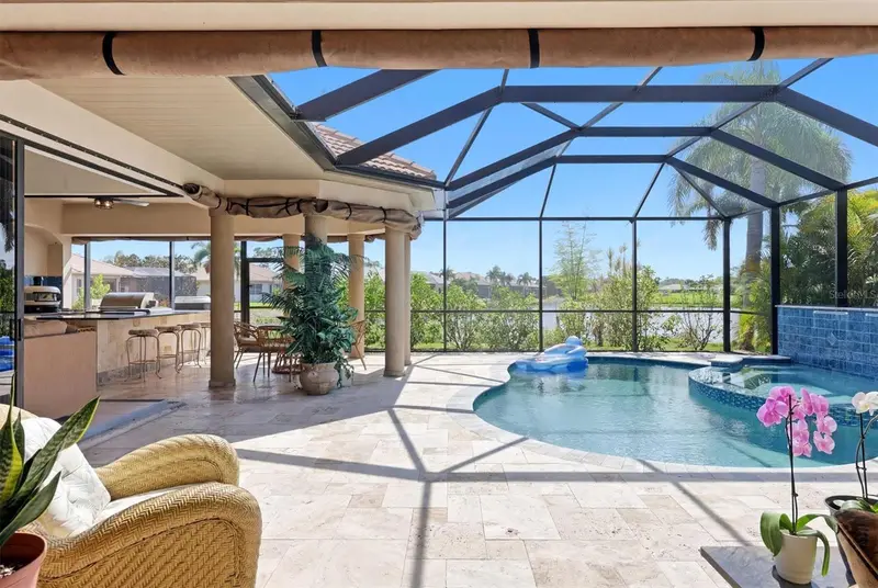 815 Tropez Ln, FL