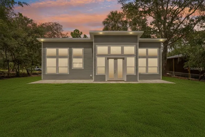 225 Gardenia Ave, FL