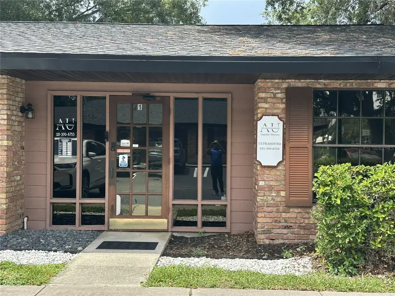 318 N John Young Pkwy #101, FL