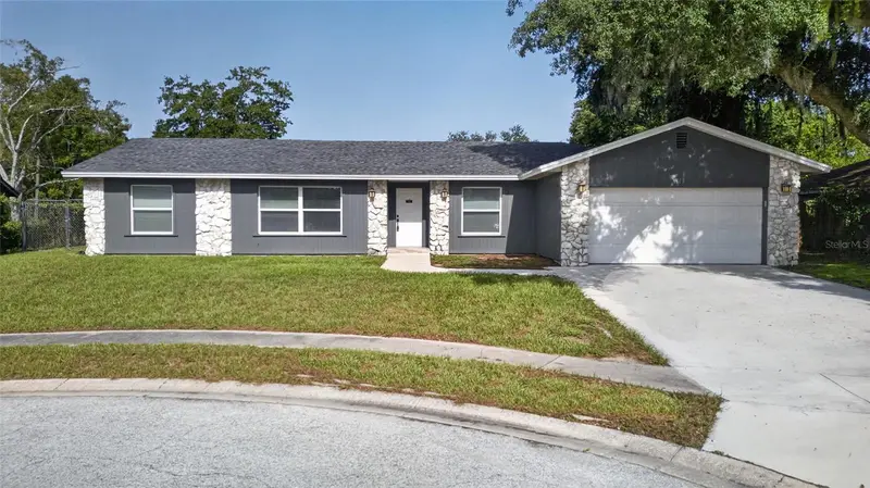 811 W Harbour Ct, FL