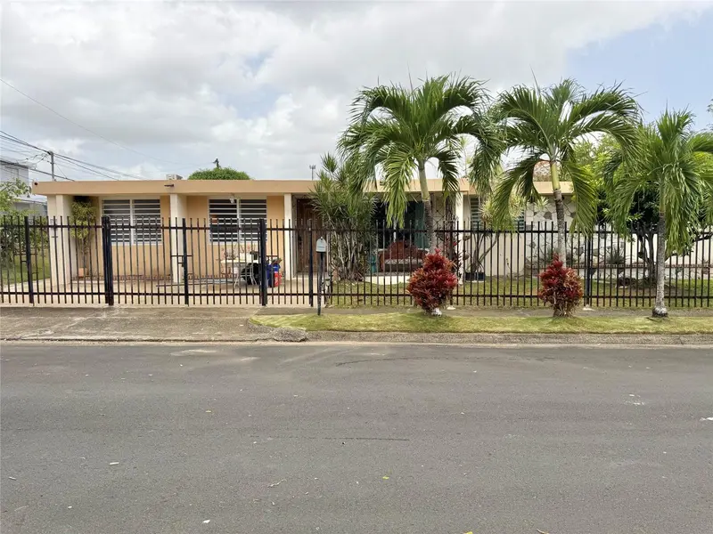 33 Calle Diego Salcedo #1866, PR