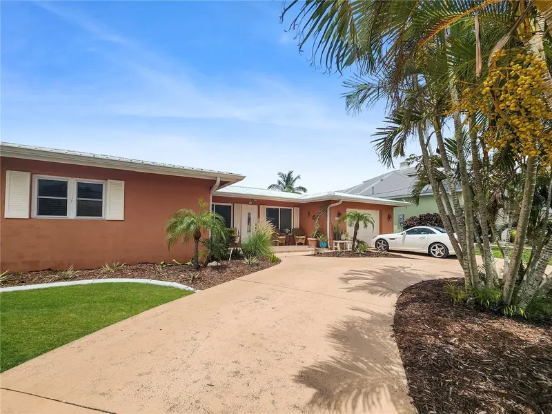 270 Belaire Ct, FL