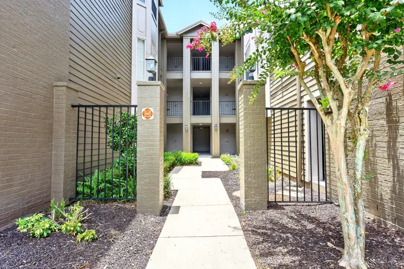 420 Summit Ridge Pl #316, FL