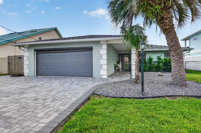 110 Cimmaron Dr, FL