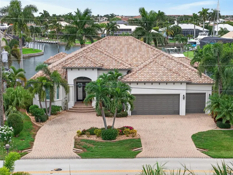 2018 Deborah Dr, FL