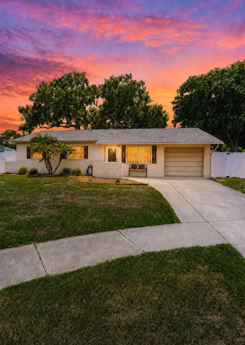 6944 Buhrley Ter N, FL
