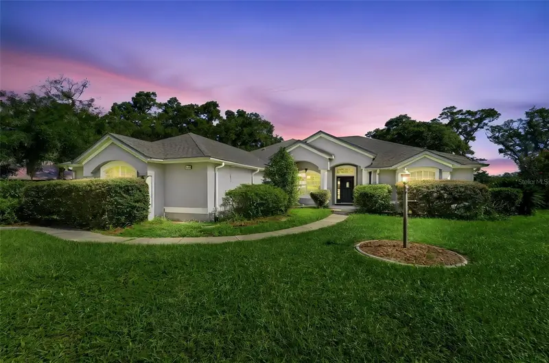 2111 Sun Valley Ln, FL