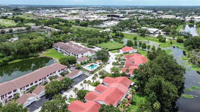 1439 Water View Dr W, FL