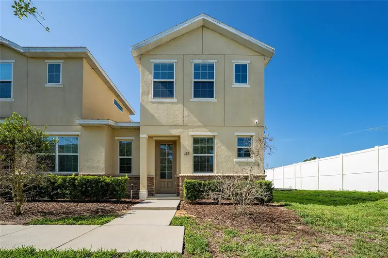 129 Holly Village Dr, FL
