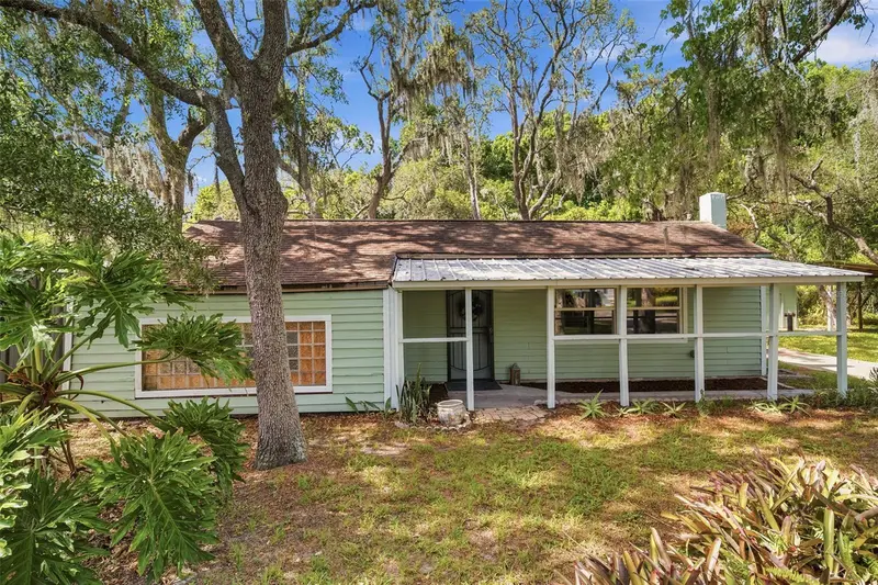 12307 Eagle Lake Ave, FL