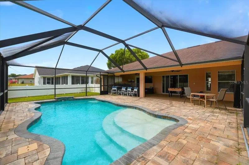 315 Lanceolate Dr, FL