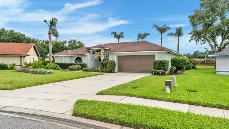 781 Powder Horn Row, FL