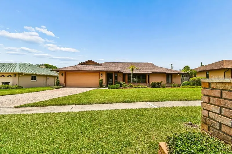 507 Fernwood Dr, FL