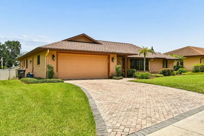 507 Fernwood Dr, FL