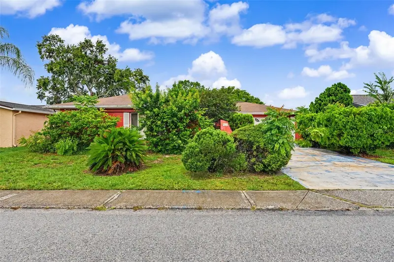 9641 Lakeside Ln, FL