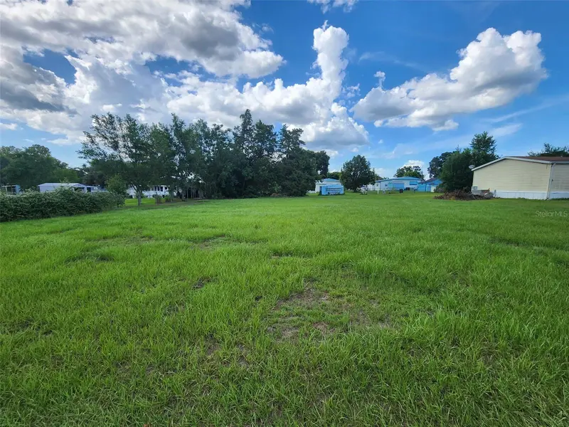4237 E Nebraska Ln, FL