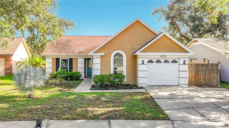 1032 Hardwood Dr, FL