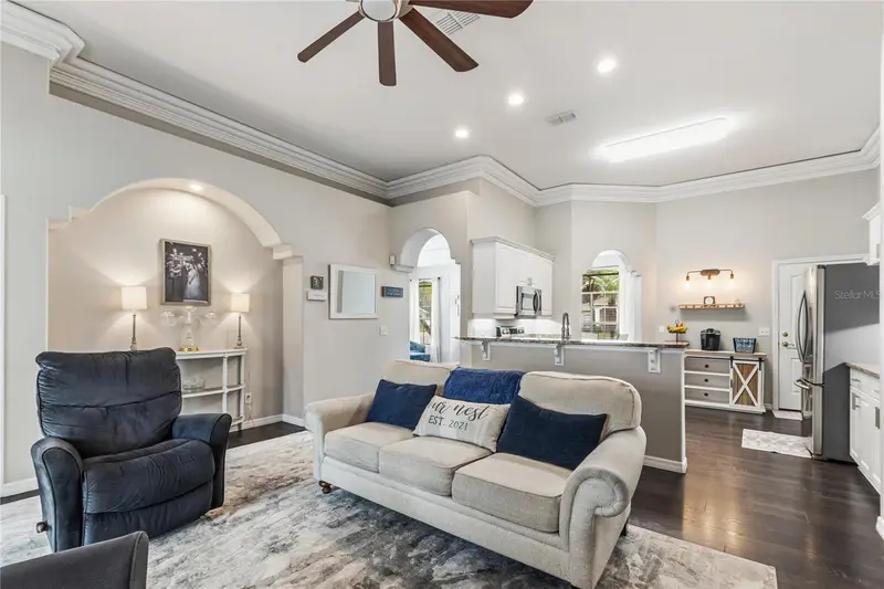 1015 Robin Ln, FL