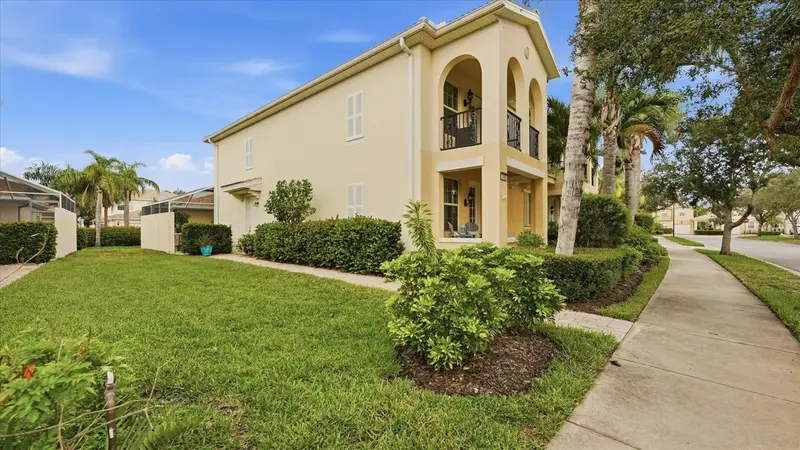 1585 Dorgali Dr, FL