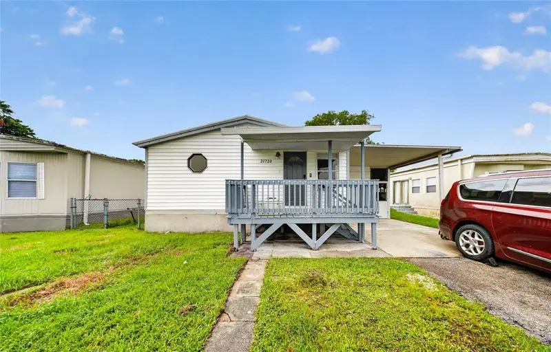 21720 Nw 8th Ct, FL