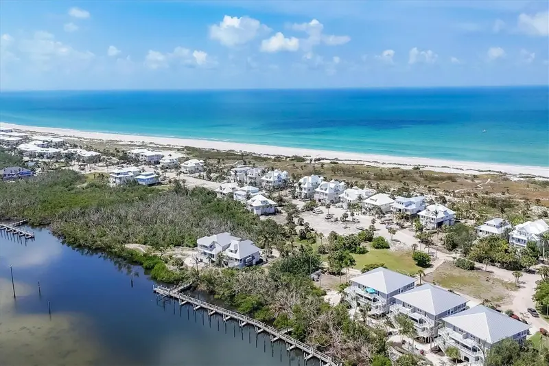 7365 Palm Island Dr, FL