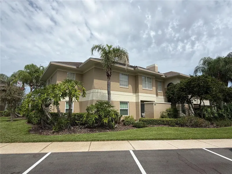 802 Eagle Pond Dr #802, FL