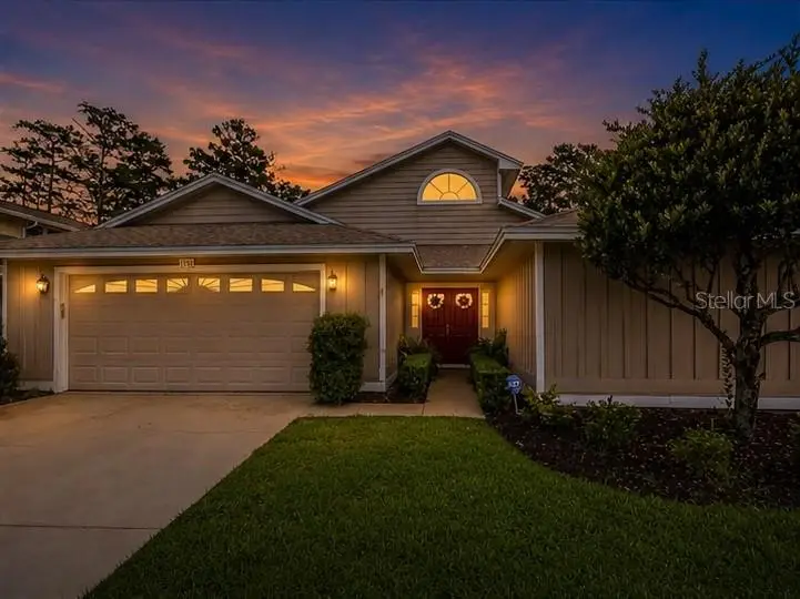 38 Treetop Cir, FL