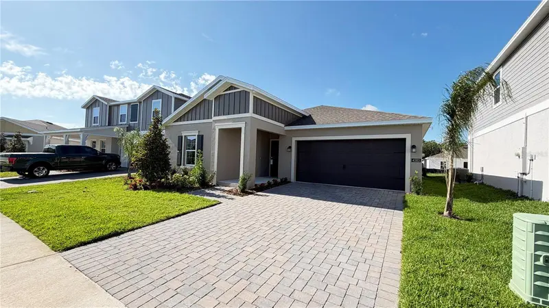 4585 Golden Knight Blvd, FL