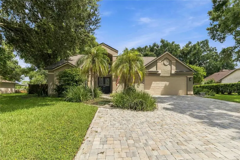 2704 Buckhorn Oaks Dr, FL