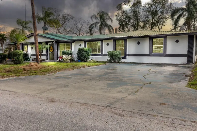 628 Peterson St, FL