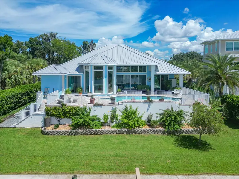 838 Sw Kings Bay Dr, FL