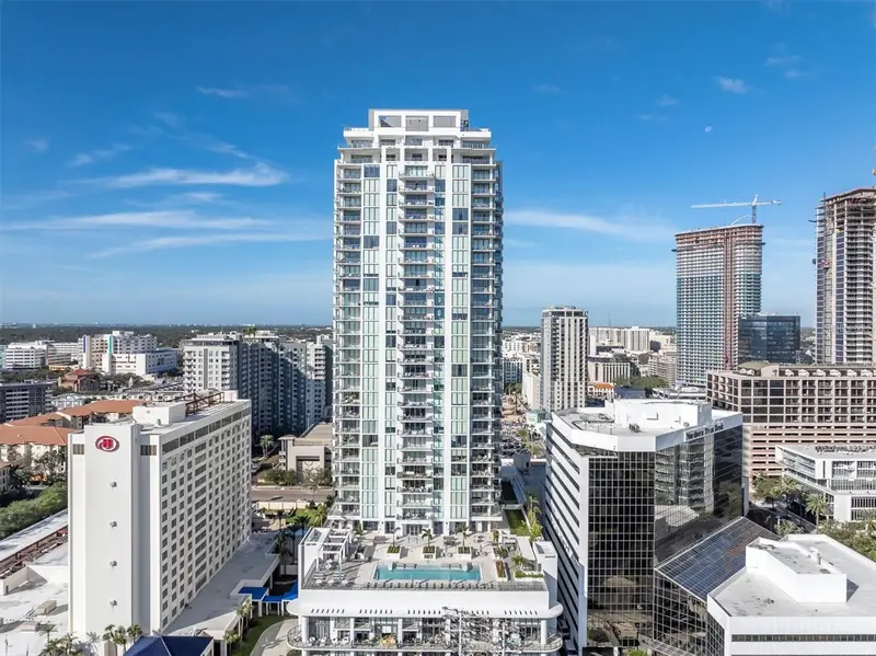 301 1st St S #804, FL