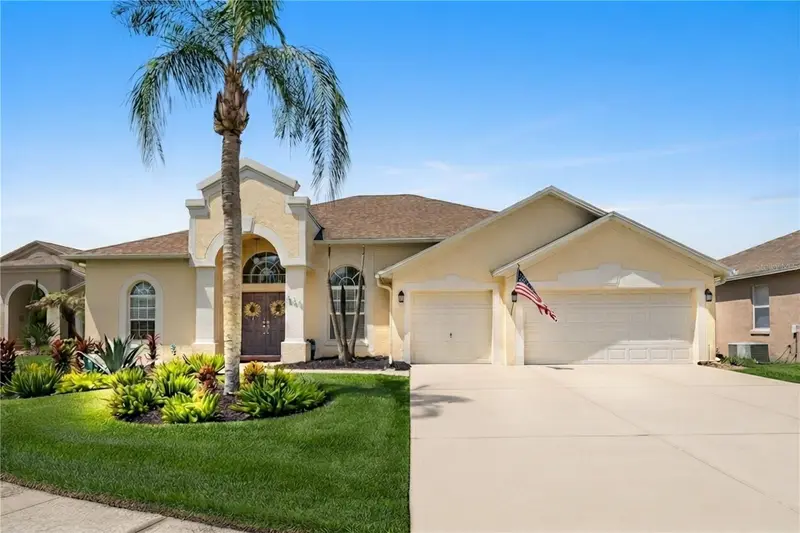 Waterford Lakes listing
