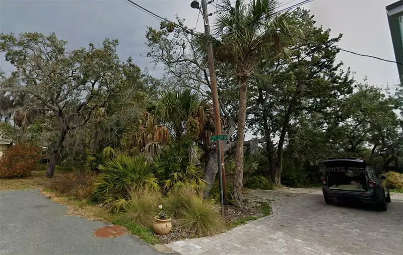 12425 Cedar St, FL