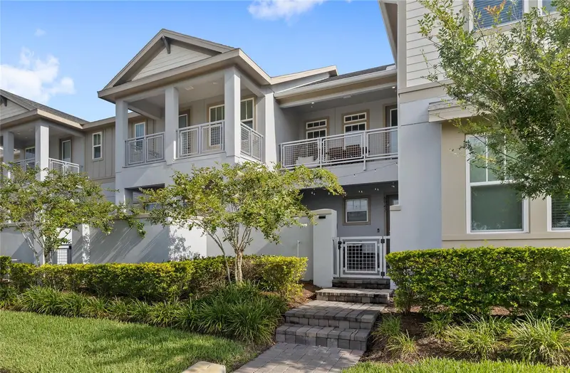 6947 Nemours Pkwy, FL