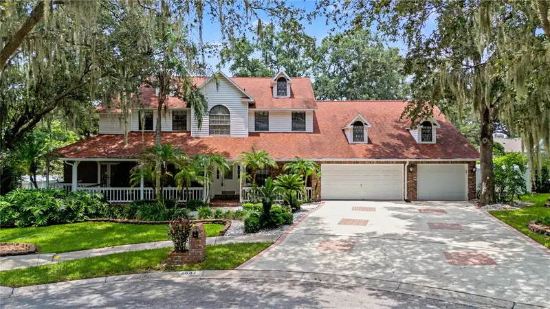 2004 Oakwood Knoll Ct, FL
