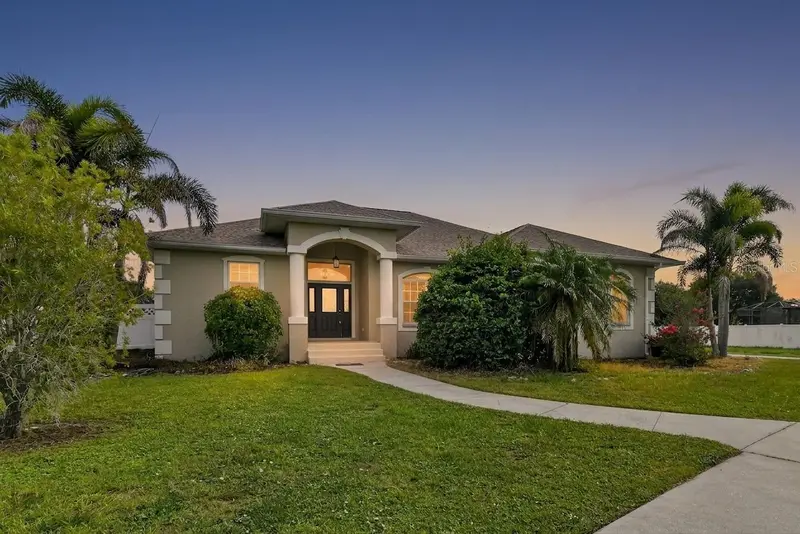 16323 Upper Manatee River Rd, FL