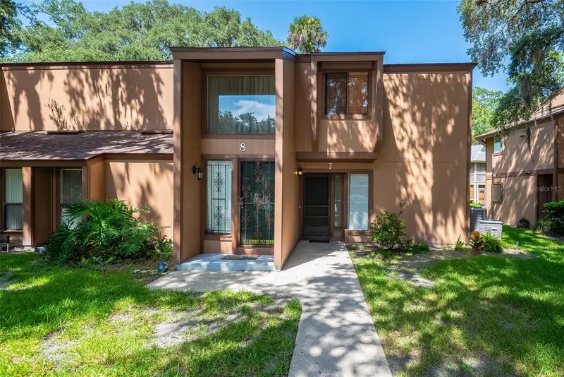 7 Mid Pines Cir, FL