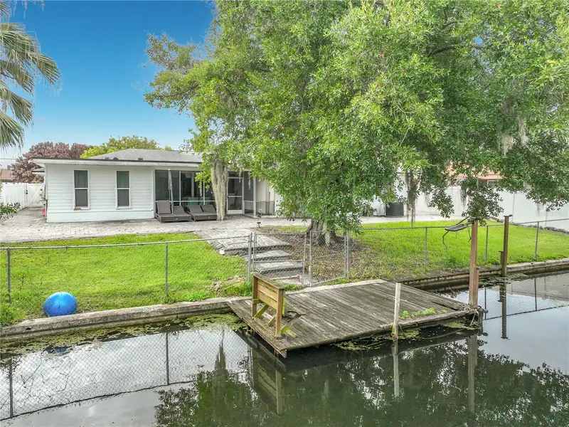 2425 Lauderdale Ct, FL