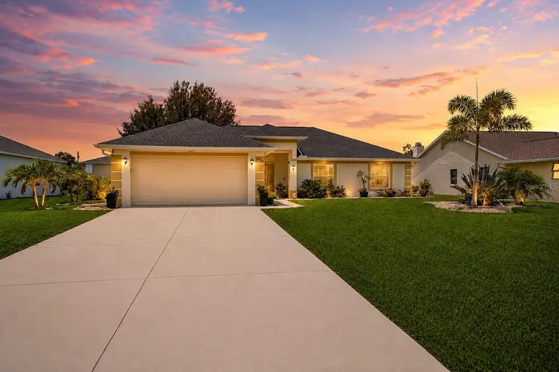 26403 Rampart Blvd, FL