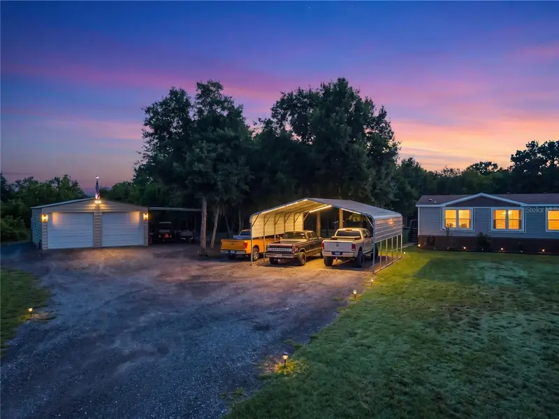 353 Uranus Trl, FL