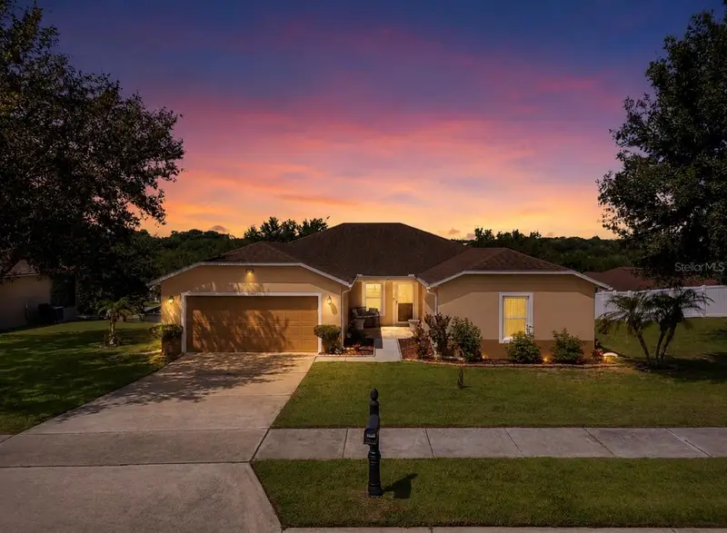 2388 Yellow Grass Ct, FL