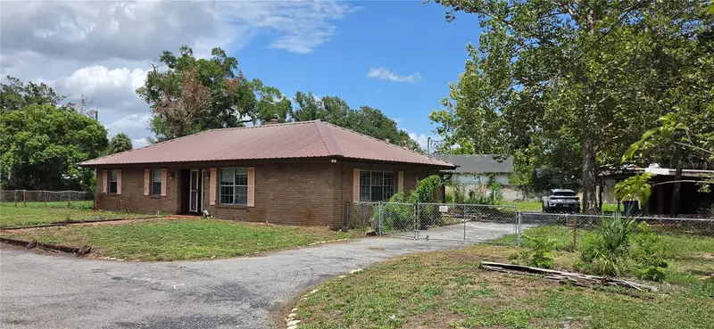 10901 Mcmullen Loop, FL