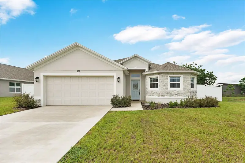 1080 Bergamot Dr, FL